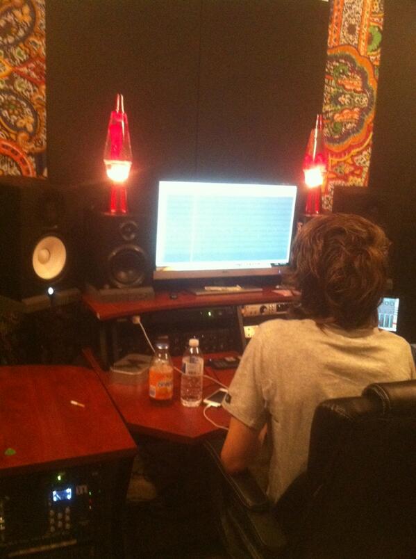 DefierBand's tweet image. Out in Lancaster recording this new EP with @MaxOYL   Got some some sick shit coming!!!!!
