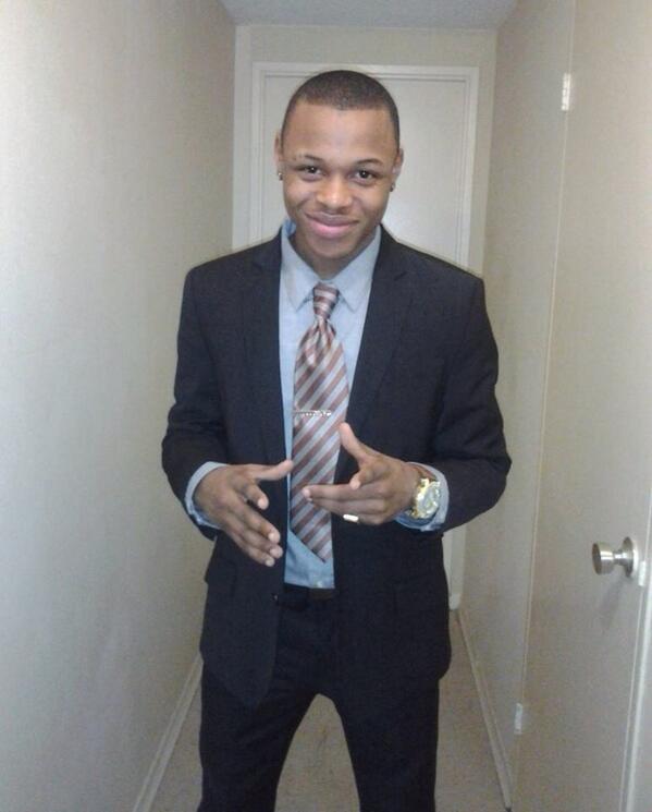 prettyboyguy's tweet image. Bossing up #alwayssharp