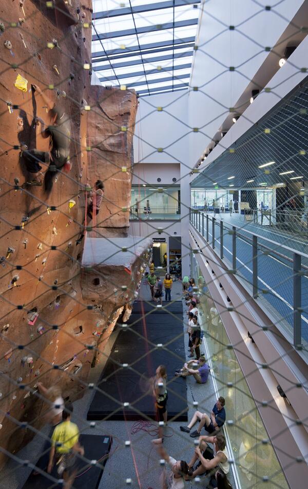 NAU's tweet photo. When it rains, we recommend staying dry and hanging out in here. #OpenClimb #NAUCampusRec http://t.co/JPiEyHS2qg