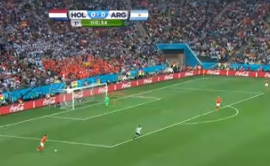 globoplay's tweet photo. Bola rolando! Jogo #ARG x #NED ao vivo aqui -> http://t.co/A9psiVedL4 http://t.co/JG1xOPiwDw
