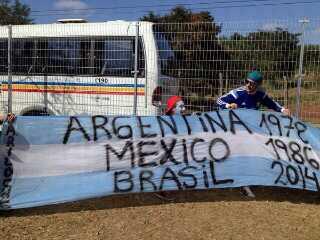 JulianaFuriaOk's tweet photo. Asi va a ser #VamosArgentinaCarajo
#ArgentinaEstePartidoEsTuyo #MessiEsIndiscutible #ArgentinaHoyGanamosCarajo #ARG http://t.co/AQxRIL0ZdX
