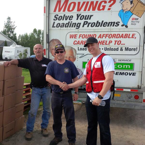LanoreRN's tweet photo. Thank you to Red Cross for delivering water to the residents of Nashwaak Valley area @NashwaakFire http://t.co/ZFc3k3bR3B