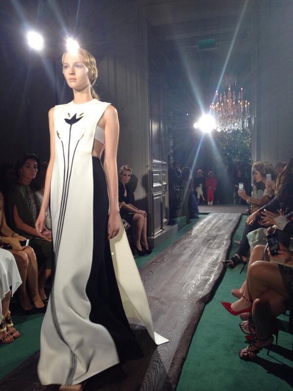 Lovely #Valentino couture show