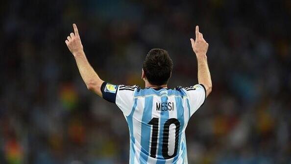 TommysDartsTips's tweet photo. #NED vs #ARG

If MESSI scores first, we'll give away a World Cup shirt of your choice!

RETWEET &amp; FOLLOW to enter. http://t.co/SKr7WLxE0P