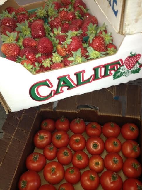Goodlandkitchen's tweet photo. John Lane Strawberries &amp; John Givens Tomatoes on their way to the Goleta Valley Chamber Mixer @ GEM #goleta #summer http://t.co/v00sQ5bISz