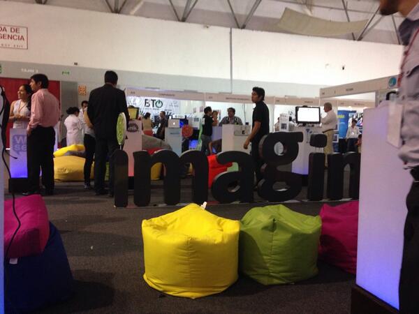 hubilab's tweet photo. Nuestro stand #semanadelemprendedor2014 http://t.co/eXZ6IjBBiA