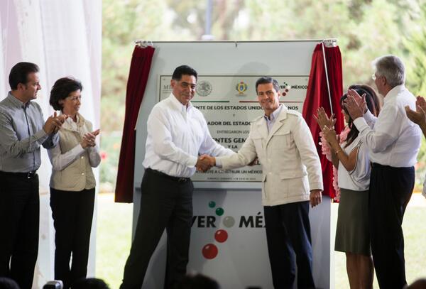 PresidenciaMX's tweet photo. Se inauguró el Corredor Vial del Norte en #Durango http://t.co/bTaeW1cmZA  http://t.co/ML0tIiFmkG @GobRep @gobdgo @SCT_mx