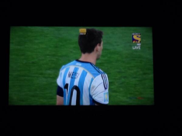 PrachiB1's tweet photo. Argentinaaaaaaaa ! Cmon http://t.co/uoNN9I9jng