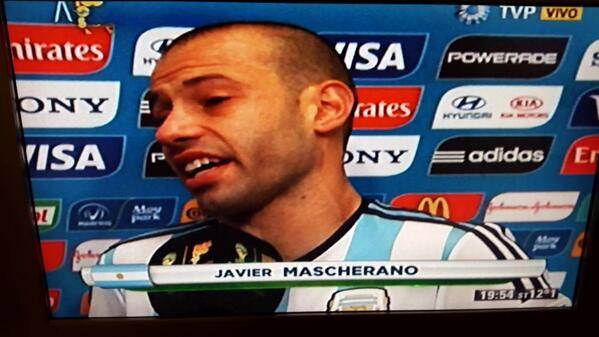 ngmagaldi's tweet photo. Dejaste todo. Lloraste, gritaste, alentaste, ordenaste. Gracias MASCHERANO GRACIAS!!!! http://t.co/P7x4hIyUBu