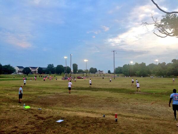 LayeredAsh's tweet image. Beautiful night for kickballllahhhh!#rivercity #kickball #killinem