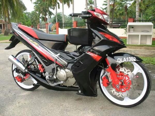 a9tynine's tweet photo. 125 yamaha murtad???? http://t.co/OJ1PkzOO82