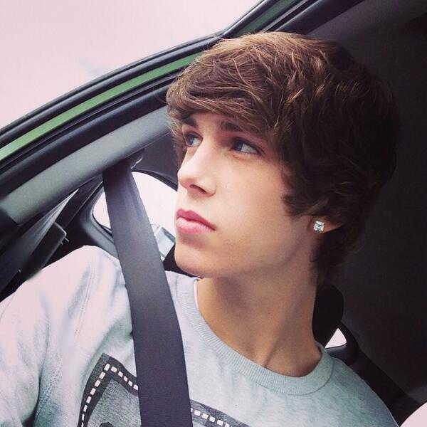 carlchiasson_ tweet picture