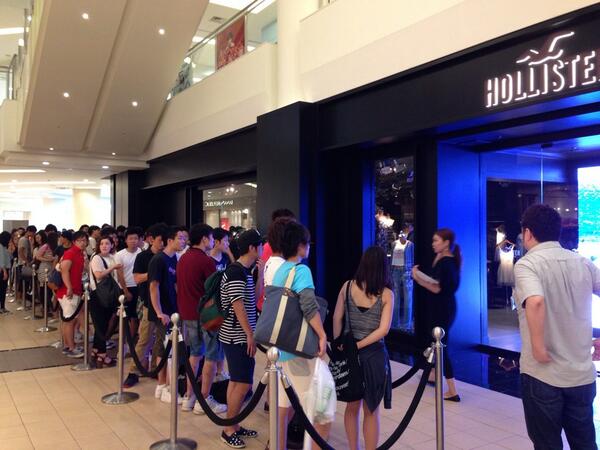 hollister tokyo