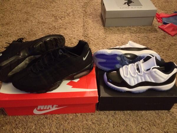 iliketo44's tweet photo. @iNeedKicks please RT. Size 12 95s, Concord lows size 7 both are $190+ shipping. http://t.co/mbVz8DXJhe
