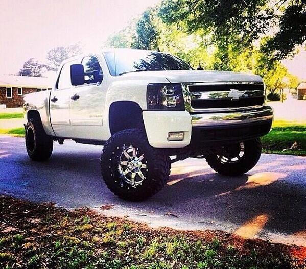 RednecksNews's tweet photo. Retweet if you would drive this! http://t.co/hZRIGhMVnd