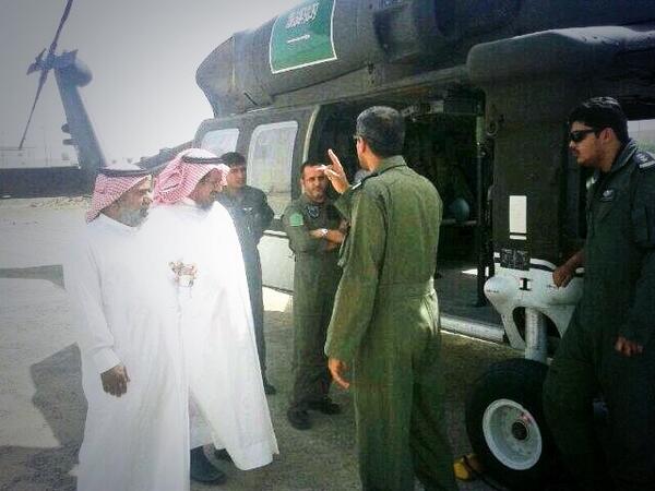 2005Zis's tweet photo. جعل الرفيق الي لبغيته لقيته                                       يعيش في دنياه بنعمه وصحه #حمود_بن_طفاس http://t.co/5FIqMXsZXZ