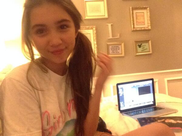 Landry Bender desktop Wallpapers