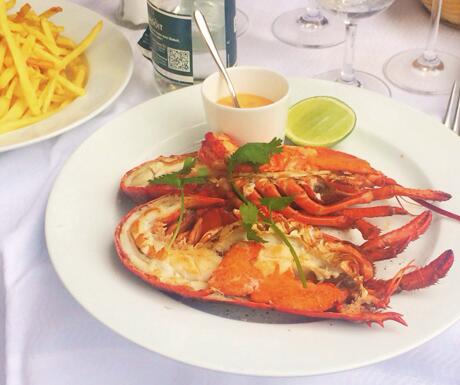 luxurytravel's tweet image. 5 of the best Paris restaurants and eateries for lunch or dinner bit.ly/1zqZvAP