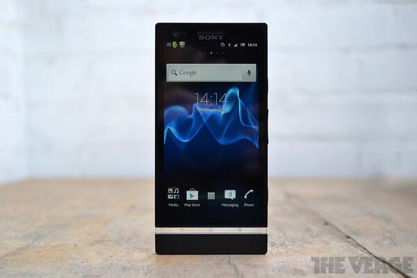 Sony xperia p. Xperia lt26i. Sony Xperia p в темноте. Sony Xperia p Firmware.