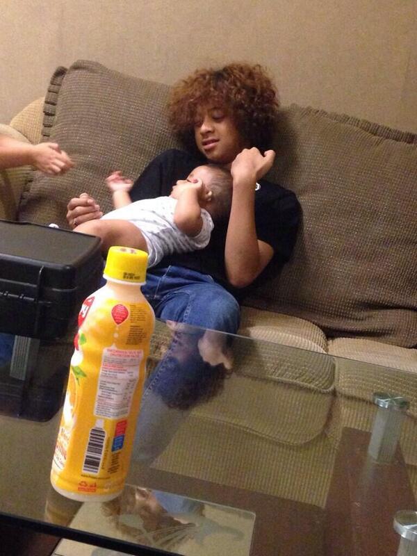 Pengen jadi dede veron rasanya😂 anak siapanih om tan? <a href="/monalisasitorus/">monalisa</a> <a href="/jamssimbolon/">papi jamss</a>