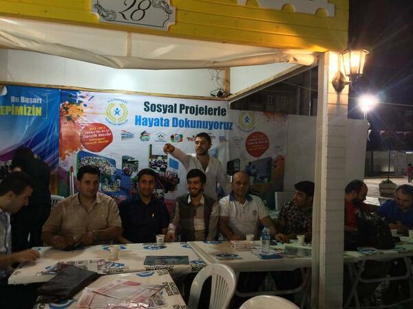 SGBGenclikMec's tweet photo. @sultangazibeled krcu meclis üyesi @kirmacergin, meclis üyesi  Ahmet Demiray, @Eminhaber_ standimizi ziyaret ettiler. http://t.co/xkRgl5lCXI