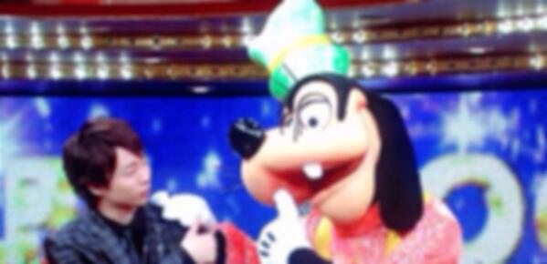 __________HeBo's tweet photo. .

.

　　　　ｸﾞｰﾌｨｰに会いたいいい   (
　　　　ｸﾞｰﾌｨｰ愛してる  〜  !!  矢印

　　　　#  いきなりの告白すまん 
¨ http://t.co/75GGO7Ba3t