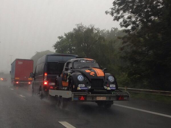 BelgianVWClub's tweet photo. Belle VW Fun Cup en route pour les 25 heures de Spa-Francorchamps! #VWFunCup2014 #SpaFrancorchamps #Volkswagen http://t.co/VwrjQheUFN