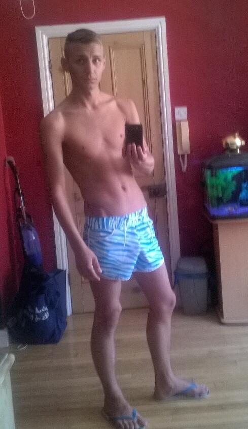 Rocking the #summer look #Manchester #tan #gay #porn #xxx @BritXXXmodels @ApplyToModel @COPBlog @MzSmacky
