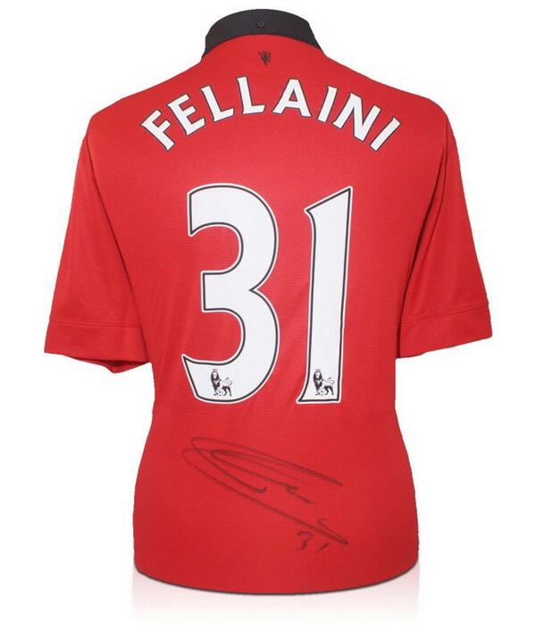 BaliMemorabilia's tweet photo. Jersey Koleksi Manchester United Bertanda-tangan Asli &amp; Bersertifikat. Order via sms/wa +62817700110 BB: 7D84142B http://t.co/9aZJululiw