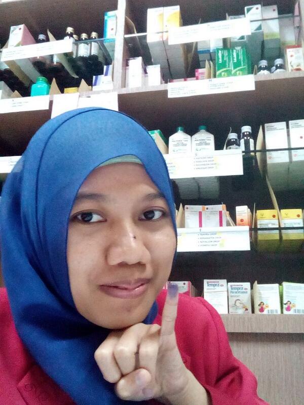 airapurple's tweet photo. @JOY_Magazine dengan semangat demokrasi #SayaCoblosNomor2 untuk indonesia yg lebih baik #KamisKuis http://t.co/ErH0AQx3zf