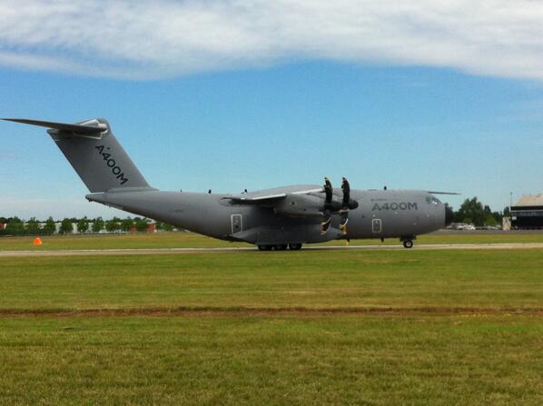 HALOSENSOR's tweet image. 4 days until @FIAFarnborough #HALOSENSOR Hall 1 D10 stand almost complete #A400M arrived onsite @NWAerospace