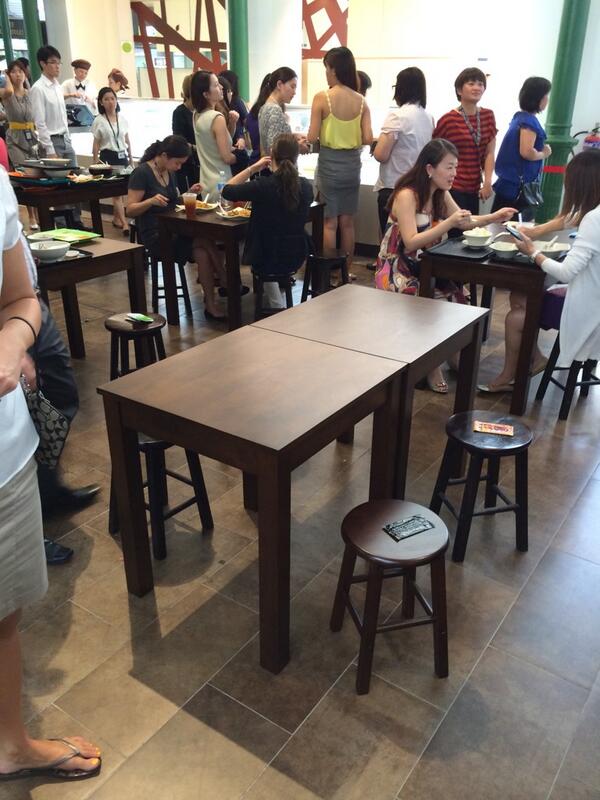hyuz's tweet image. Empty tables and hungry patrons. Stop this selfish practice! #stopchoping