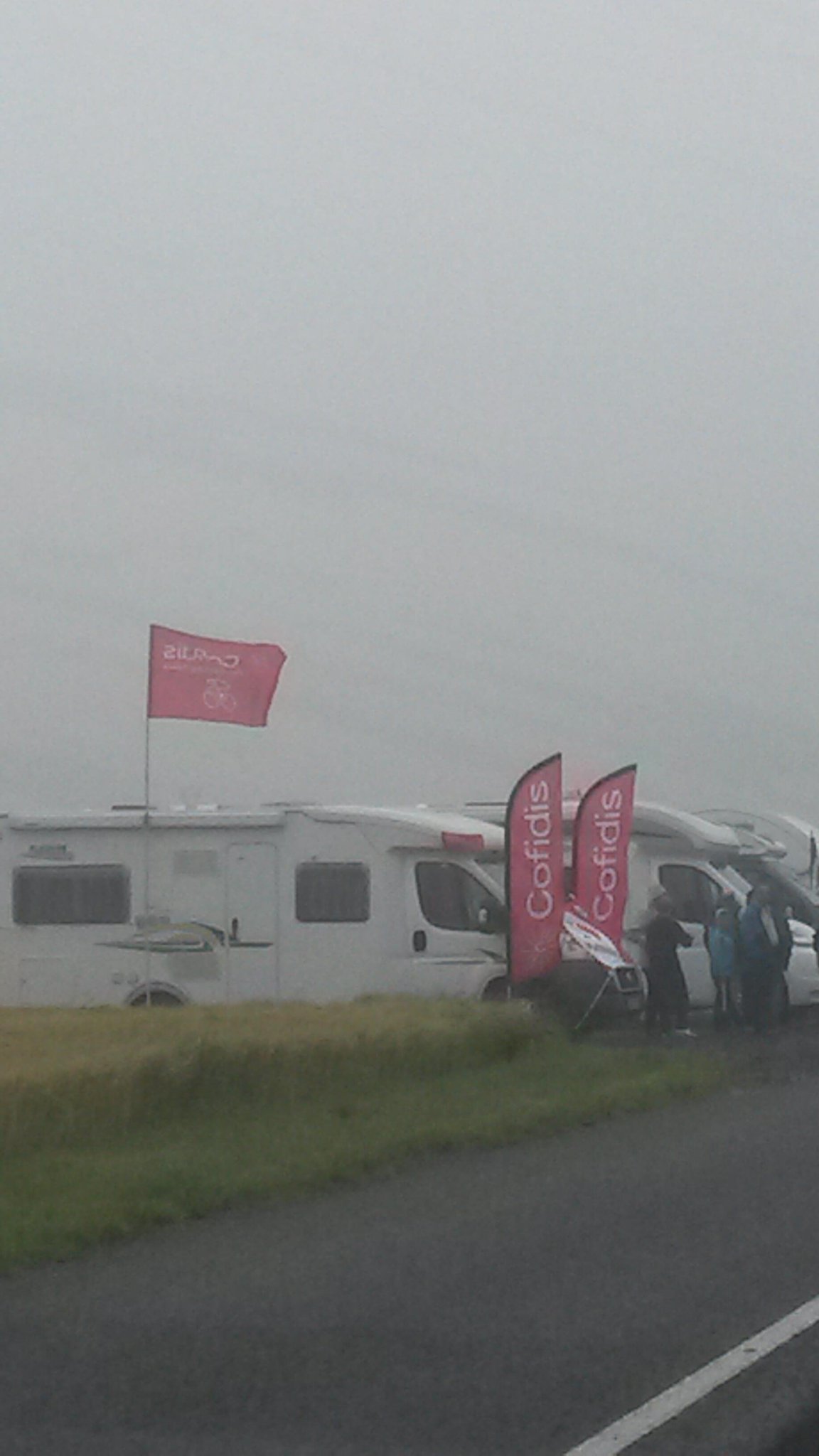 BsLnknZCMAAMNxM.jpg:large