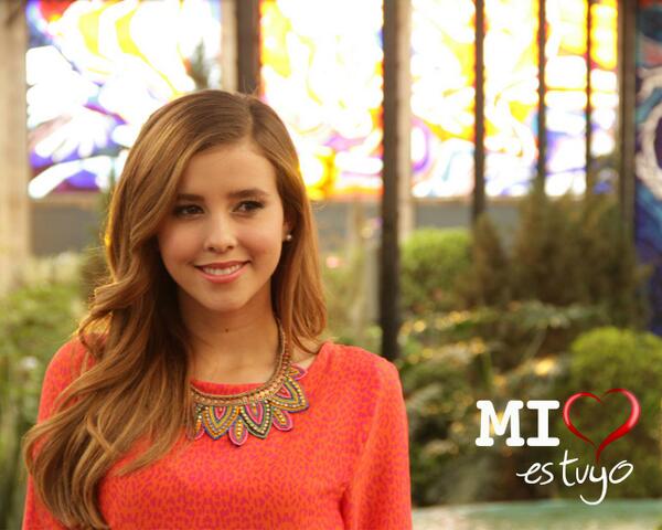 TelevisaTVmx's tweet photo. ¿Quieres lucir #SuperPro como Fanny de #MiCorazonEsTuyo? ¡Descubre cómo aquí! http://t.co/4xUhbn7dmN @soypaulinagoto http://t.co/vP3OmLq6i2