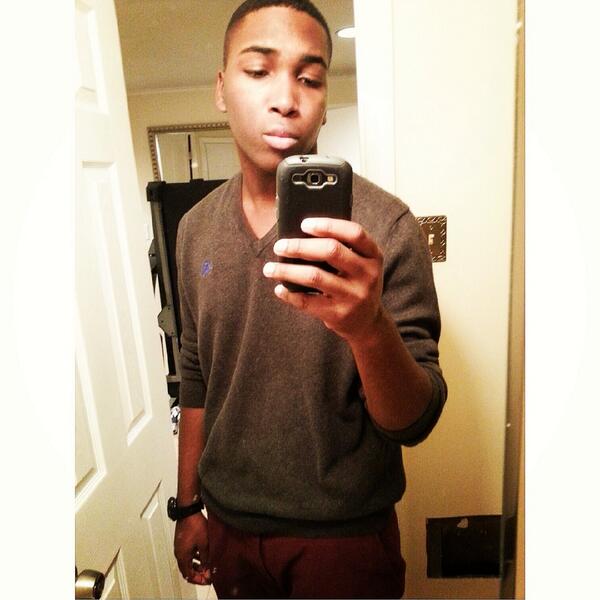 iamtravisfinlay's tweet photo. #currentlytakingapplications ๐ http://t.co/FNT04Sllkq