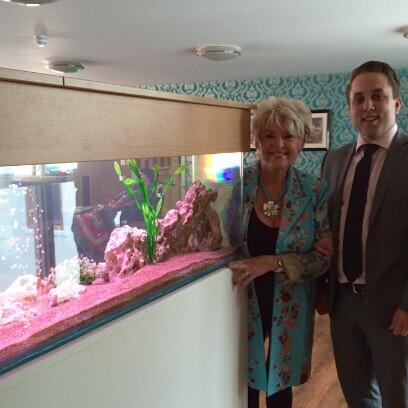 The_Fish_Doctor's tweet image. Gloria Hunniford with one our new instillations of a 3m aquarium.