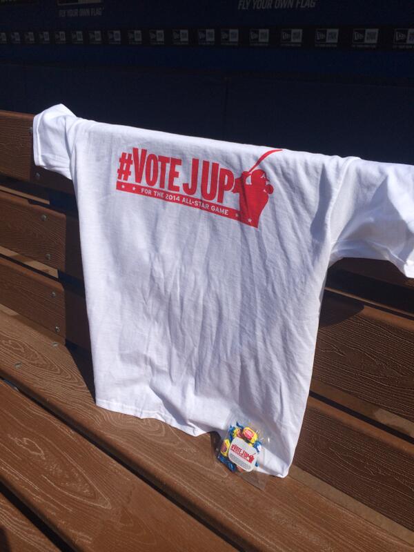 Braves's tweet photo. 11am ET giveaway! RT to #VoteJUp and we'll pick 5 winners to get this combo #VoteJUp t-shirt &amp; gum! Ends at noon ET. http://t.co/s7tn9ZHrxO