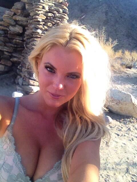 AbbyParece's tweet image. @mykandymagazine @KandyMag_JE #kandygram #kandymagdesertshoot #abbyparece