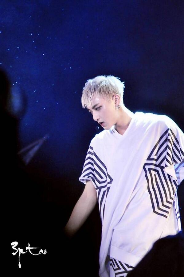 xoguci's tweet photo. "Tao_Fanbase: [HQ] You're the only star in my eyes ♡ http://t.co/zApZWJp3Y9"