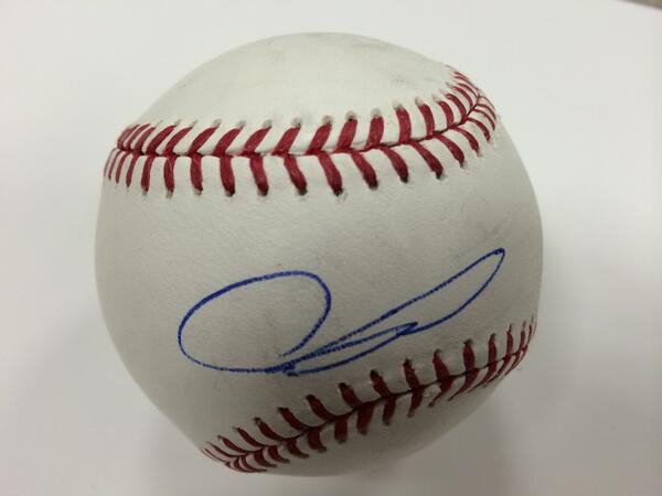 whitesox's tweet image. Give us 1,000 RTs, we'll give one of you a signed ball. GO. #TargetSale #VoteRendon @Nationals