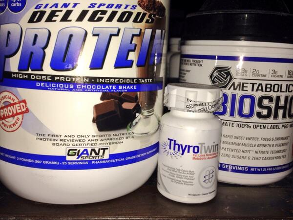 SKennedy1979's tweet photo. @Giant_Sports now I've united three amazing products. #thyrotwin #metabolicbioshock #deliciouswhey #solid #proven http://t.co/V8IHCUqd5d