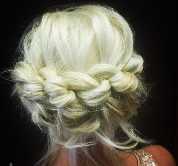ProfBeautyGuide's tweet photo. RT @ModernSalon: #Advice on creating the perfect #updo: http://t.co/bOMypjVPuX http://t.co/MQAJ0HpFam