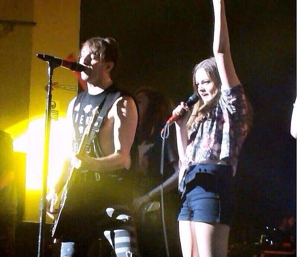 BandGoals's tweet image. @/teenageaIex with @/AlexAllTimeLow