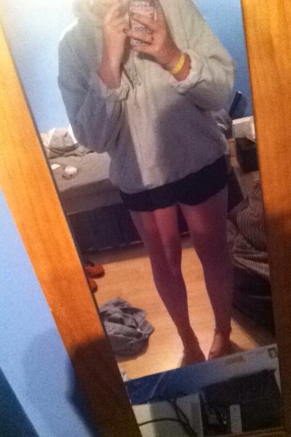 AddictToUnionJ's tweet image. #ootd bc so comfy 👌