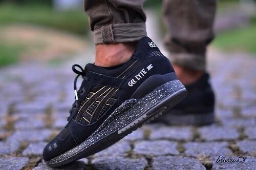 welovesneakers tweet media