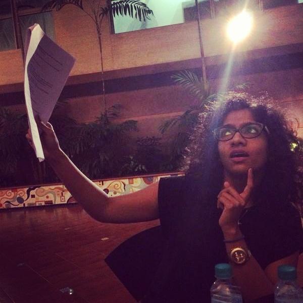 Its_JamieLever's tweet photo. #feelingfabulous n #Filmy @YashrajStudios #wordmode #scriptreading #happydays always #goodtimes #DesiComedienne http://t.co/5xWh8to4yu