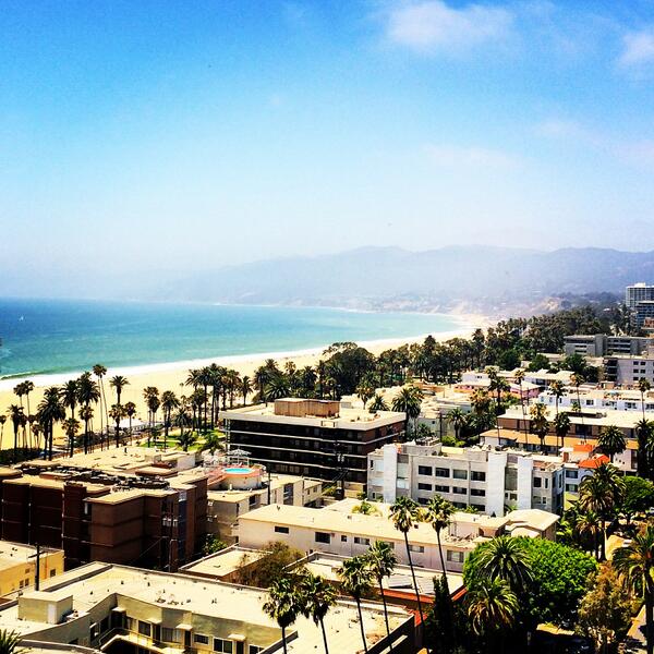 Panoramic view from the Penthouse lounge on top of the fab Huntley Hotel #SantaMonica. Photo by Isharya.