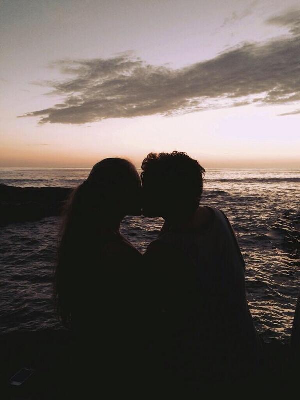 “<a href="/lukebrooksTP/">Kian</a>: Me and <a href="/IFakeAriana/">Selena</a> ”<3