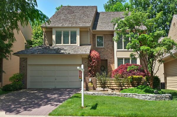 restonhome's tweet photo. @restonpatch Over 3,800 sq ft of upscale living in this North #Reston Patio Home near Lake Newport http://t.co/SiE8fGvLtL