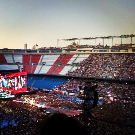 vanesacgon's tweet photo. #onedirectionmadrid http://t.co/dfxG5JBAWw